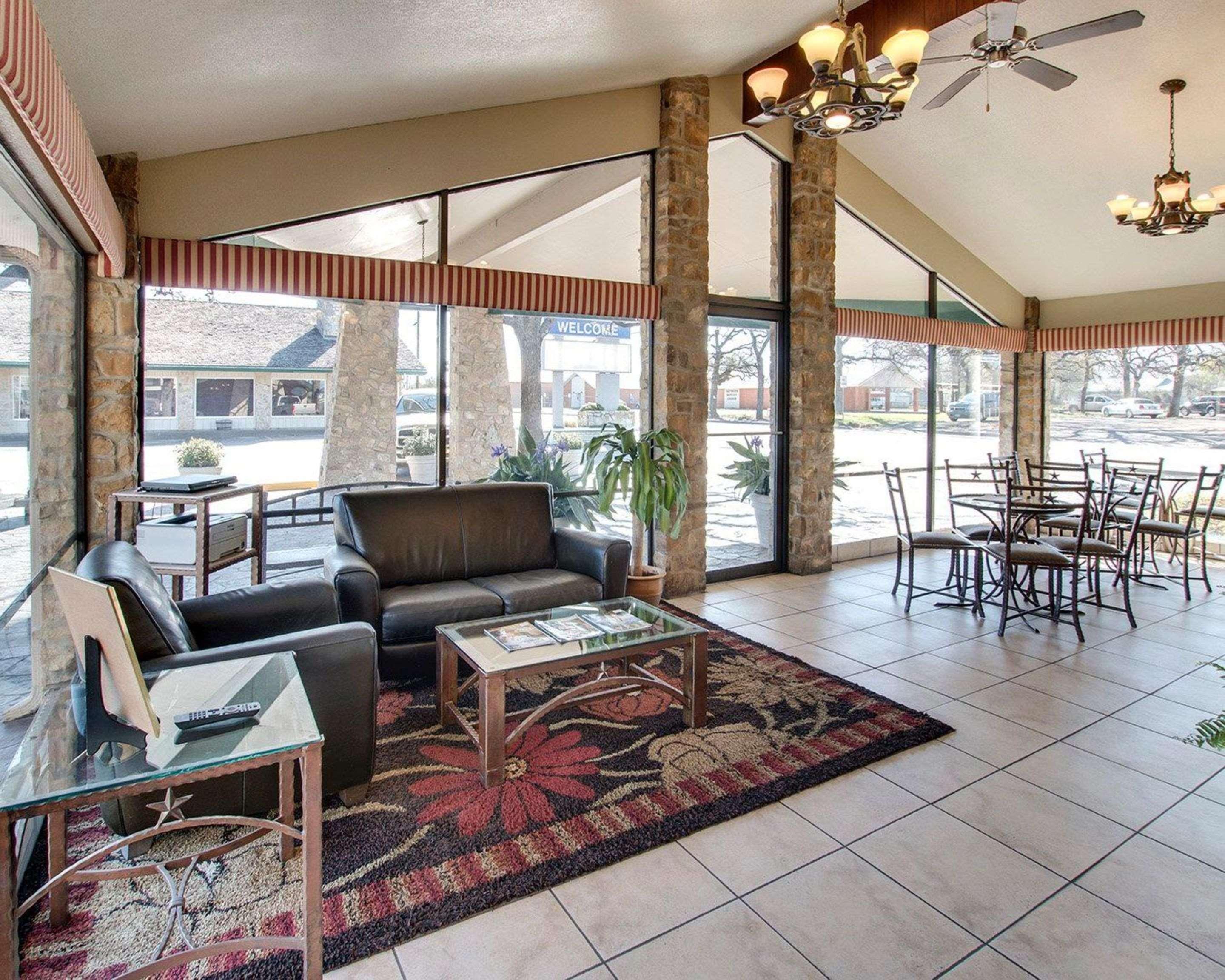 Days Inn By Wyndham Gatesville Exterior foto